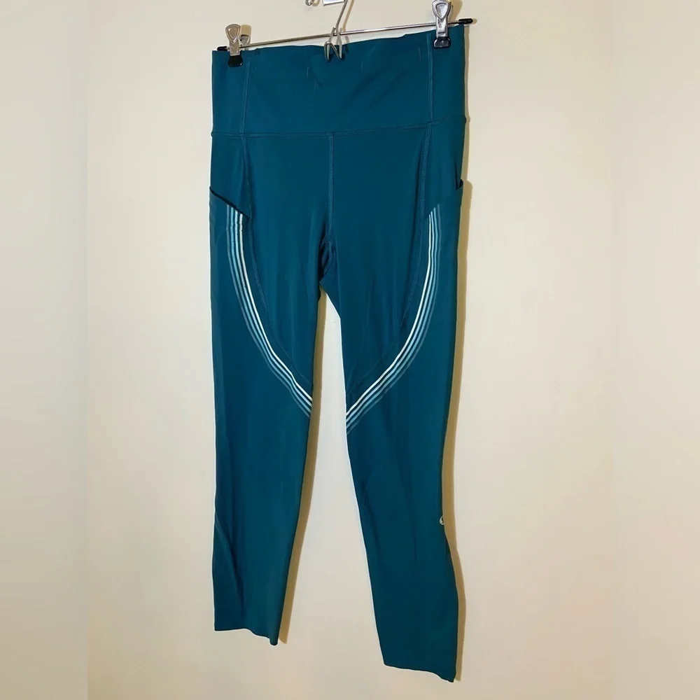 Lululemon Women's Speed Limit Crop Leggings sz 6 Side Pockets  23